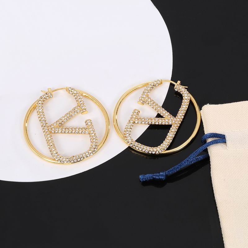 Valentino earring 12yx44 (1)